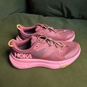Hoka Transport